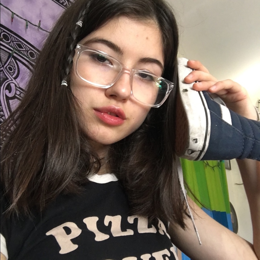 Meet your Posher, Aurora